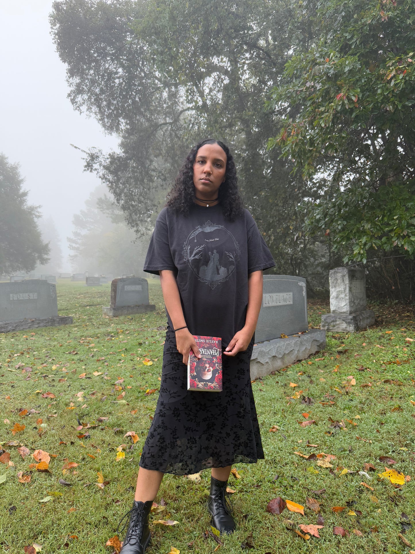 Love Never Dies Tee